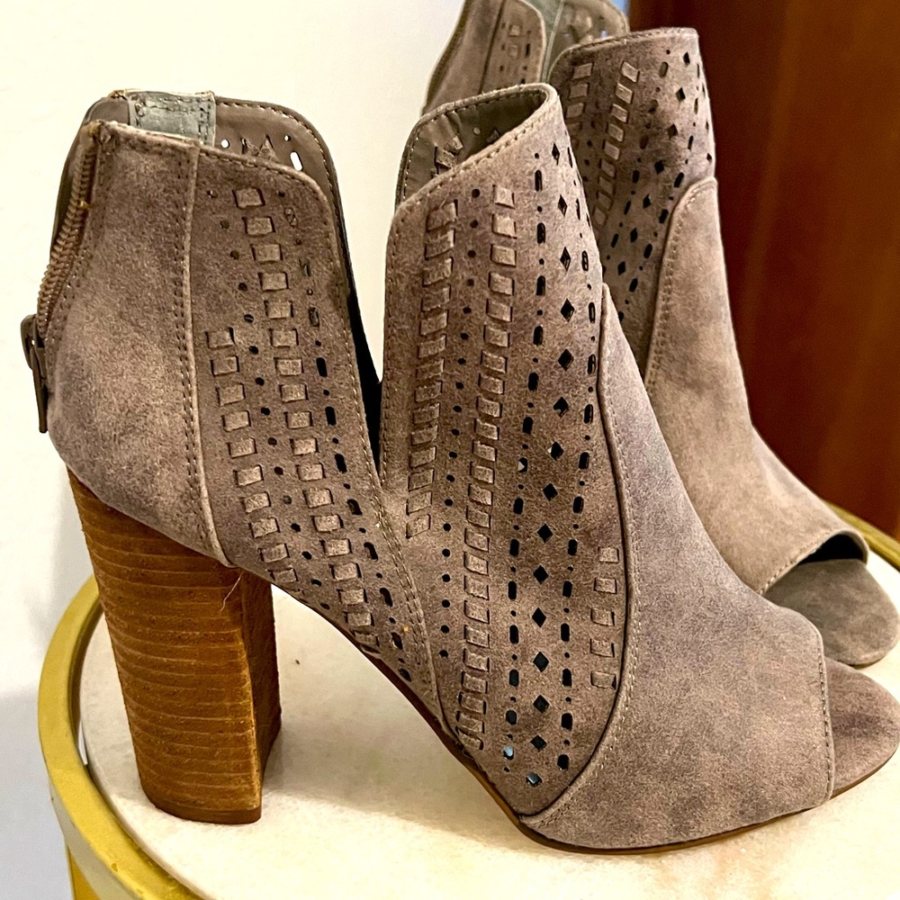 Size 8 woman’s heel booties. Only worn once.